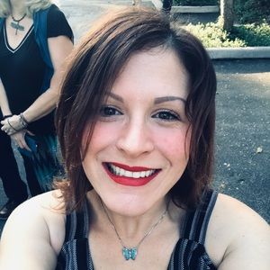 Meet your Posher, Rebecca